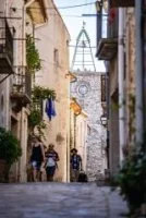Village de Saint-Jean-de-Fos, rue de l'Horloge