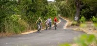 A v&eacute;lo sur la voie verte entre Gignac et le pont du Diable