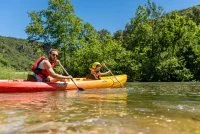 Cano&euml; dans les gorges de l'H&eacute;rault