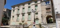 Place du village de Campagnan