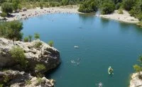 Baignade dans les gorges de l&rsquo;H&eacute;rault, pont du Diable