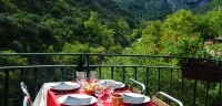 Restaurants &agrave; Saint-Guilhem-le-D&eacute;sert et vall&eacute;e de l&rsquo;H&eacute;rault