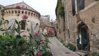abbaye de Gellone - L'ilot boutique- micropanorama- saint-guilhem-le-d&eacute;sert &copy; Micropanorama-Dude