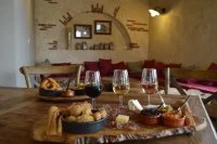plateau mixte, bar &agrave; vins les jeudis soir &copy; mas dieu village montarnaud