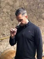 alexis vialettes 3 DOMAINE_DES_TROIS_SENS_2021.pdf &copy; Vitinova