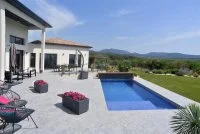 Bella Vista Terrasse et piscine &copy; JJ Charrier