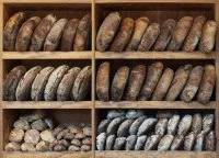 wal_172619-bread-8128550 &copy; Pixabay