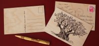 cartes postales en bois- L'ilot boutique- micropanorama- saint-guilhem-le-désert © micropanorama-dude-carte postale en bois